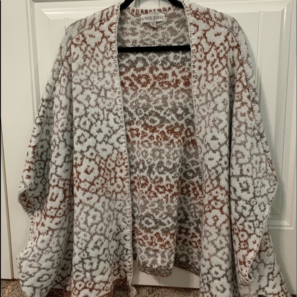 Knox rose sweater Shaw/ vest size XL